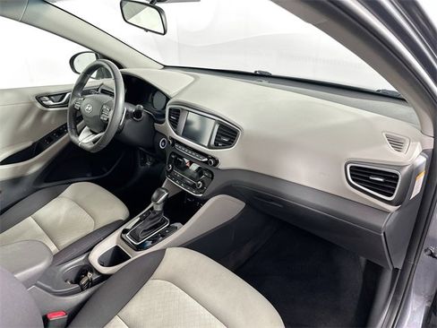 Used 2018 Hyundai Ioniq SEL image 26