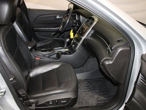 Used 2016 Chevrolet Malibu LTZ image 11