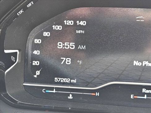 Used 2022 GMC Yukon Denali w/ Denali Premium Package AWD/4WD image 13