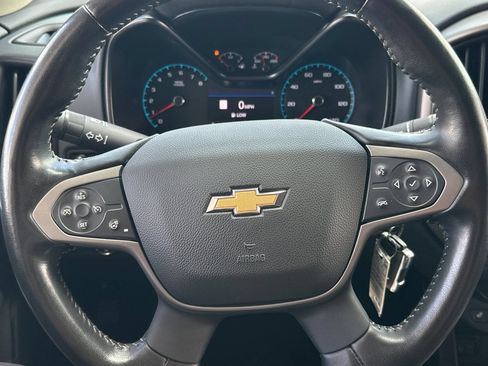 Used 2021 Chevrolet Colorado Z71 AWD/4WD image 22