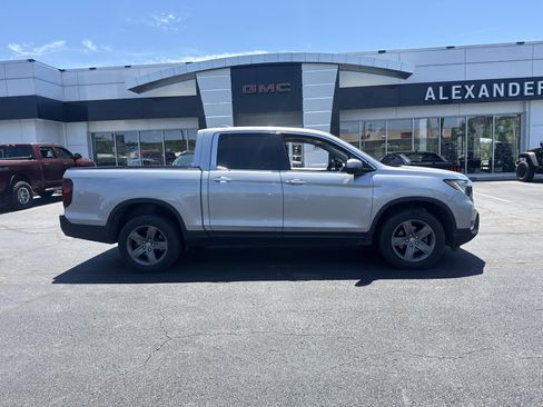 Used 2021 Honda Ridgeline RTL-E image 2