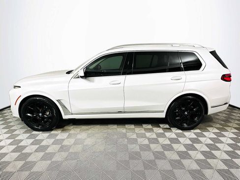 Used 2024 BMW X7 xDrive40i w/ Premium Package AWD/4WD image 4