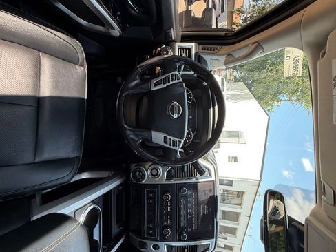 Used 2021 Nissan Titan SL w/ Moonroof Package AWD/4WD image 14