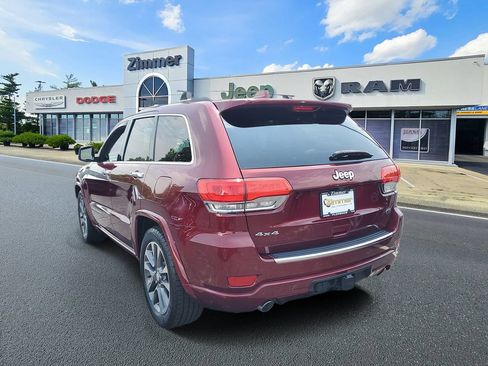 Certified 2017 Jeep Grand Cherokee Overland AWD/4WD image 3