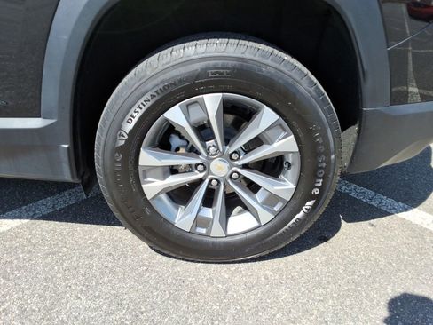 Certified 2025 Chevrolet Equinox LT image 11