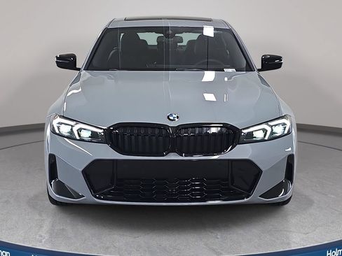 New 2026 BMW 330i Sedan w/ M Sport Package RWD image 2