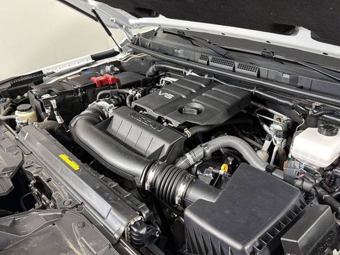 Used 2023 Nissan Frontier PRO-4X w/ Pro-4X Premium Package AWD/4WD image 12