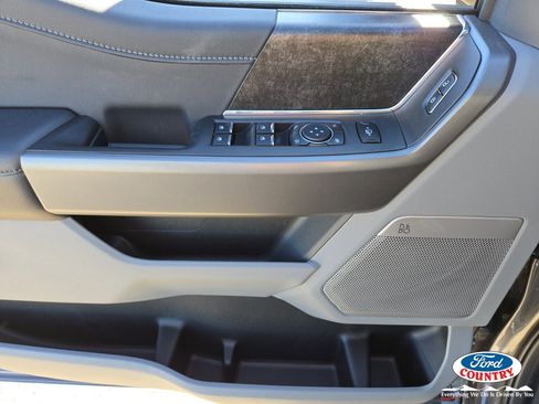 New 2026 Ford F250 XLT w/ XLT Premium Package image 9