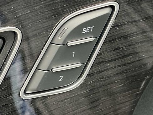 Used 2019 Audi Q8 Prestige AWD/4WD image 33