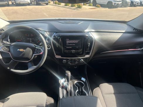 Used 2020 Chevrolet Traverse LS AWD/4WD image 11