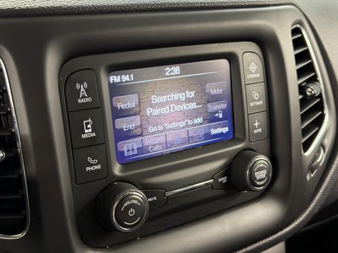 Used 2017 Jeep Compass Latitude w/ Safe & Security Group FWD image 22