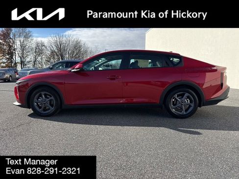 Used 2025 Kia K4 LXS image 4