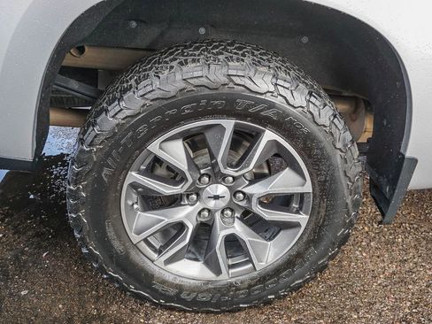 Used 2022 Chevrolet Silverado 1500 RST AWD/4WD image 9
