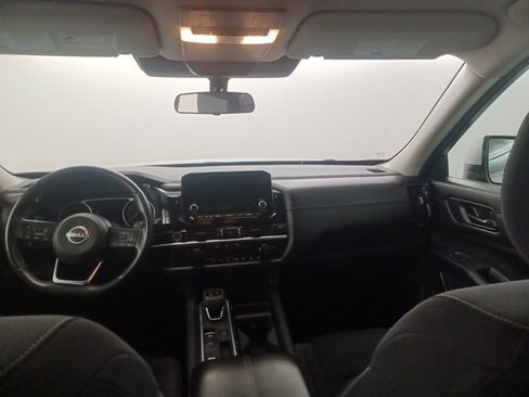 Used 2024 Nissan Pathfinder SV FWD image 14