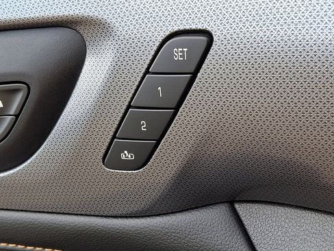 Used 2021 Chevrolet Traverse Premier w/ LPO, Floor Liner Package image 31