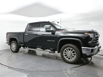 Used 2025 Chevrolet Silverado 2500 LTZ w/ LTZ Premium Package