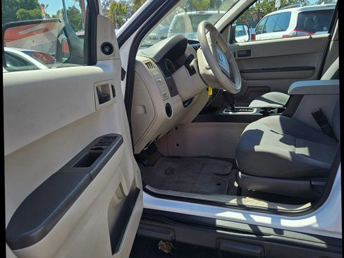 Used 2008 Ford Escape XLS image 14