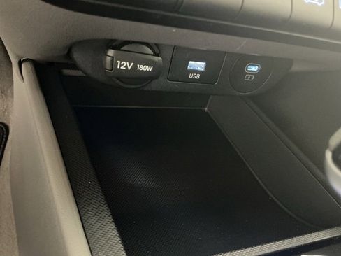 Used 2024 Hyundai Elantra SE image 29