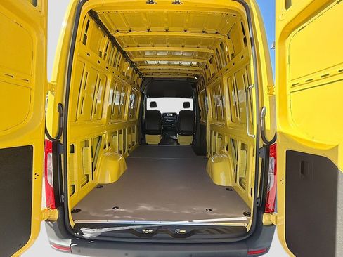 New 2026 Mercedes-Benz Sprinter 2500 image 24