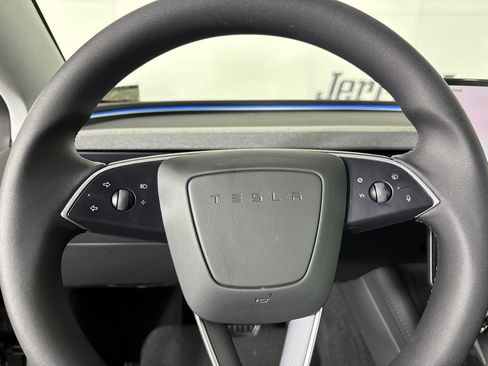 Used 2025 Tesla Model 3 Long Range RWD image 10