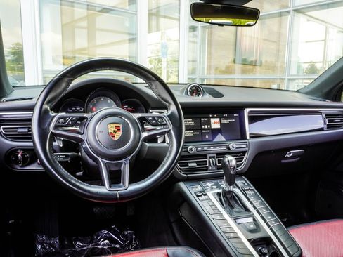 Used 2021 Porsche Macan S AWD/4WD image 15