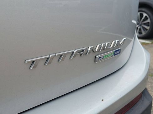Used 2018 Ford Edge Titanium w/ Equipment Group 301A AWD/4WD image 7