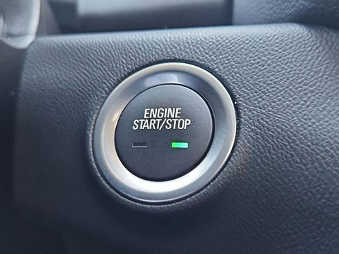 Certified 2024 GMC Terrain SLT image 16