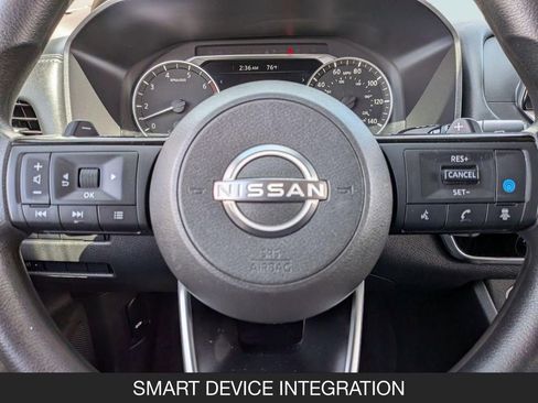 Used 2022 Nissan Rogue SV FWD image 12