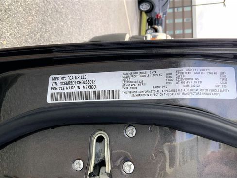 Used 2024 RAM 2500 Big Horn w/ Night Edition image 29