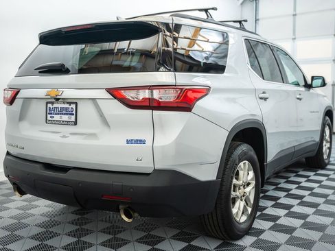 Used 2020 Chevrolet Traverse LT w/ Driver Confidence II Package AWD/4WD image 5