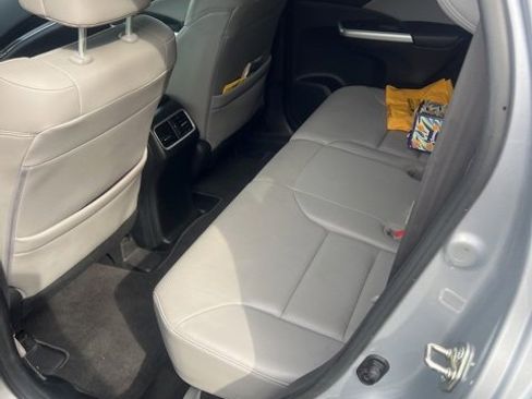 Used 2016 Honda CR-V Touring image 9