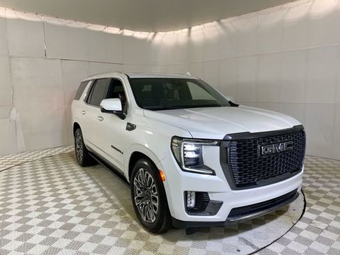 Used 2023 GMC Yukon Denali Ultimate AWD/4WD image 47