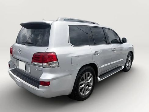 Used 2014 Lexus LX 570 4WD w/ Luxury Package image 7