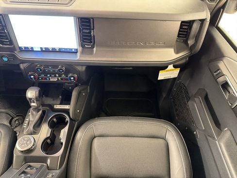 New 2026 Ford Bronco Badlands AWD/4WD image 26