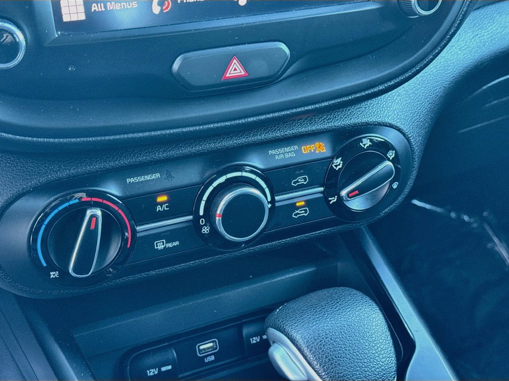 Certified 2023 Kia Soul LX w/ LX Technology Package FWD image 18