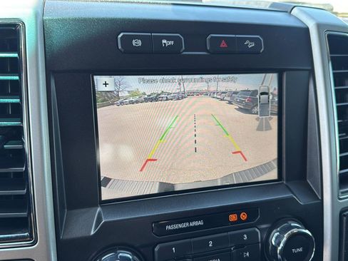 Used 2019 Ford F250 Lariat w/ Lariat Value Package image 23