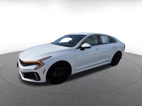 Used 2025 Kia K5 LXS FWD image 8