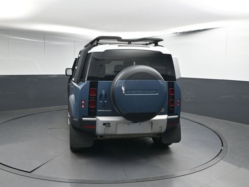 Certified 2023 Land Rover Defender 110 SE image 23