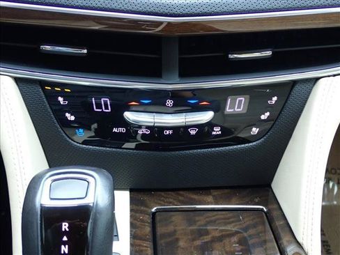 Used 2019 Cadillac CT6 Platinum AWD/4WD image 19