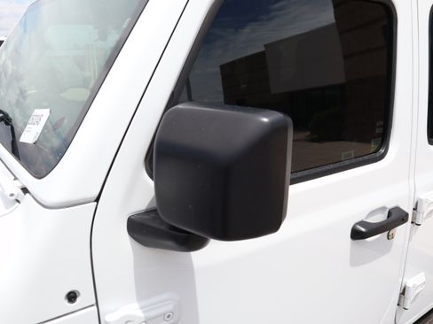 Used 2021 Jeep Wrangler Unlimited Sport AWD/4WD image 15
