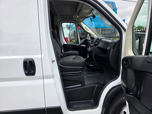 Used 2020 RAM ProMaster 2500 w/ Interior Convenience Group FWD image 14