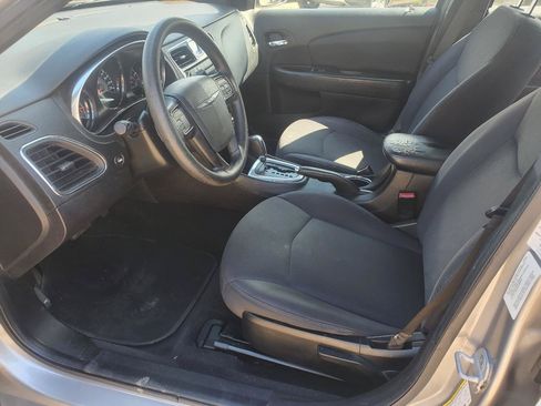 Used 2013 Chrysler 200 LX FWD image 14
