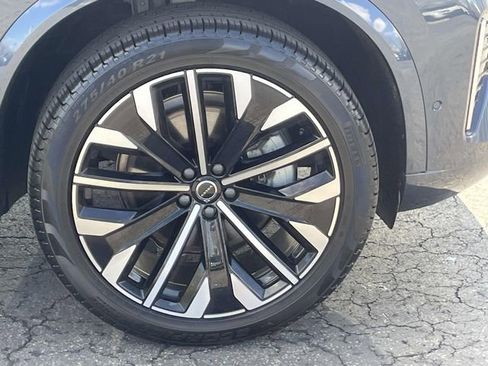 Used 2026 Volvo XC90 B6 Plus w/ Protection Package Premier AWD/4WD image 11