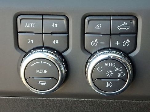 Used 2024 GMC Sierra 2500 AT4 w/ AT4 Premium Plus Package image 28