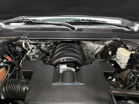 Used 2016 Chevrolet Suburban LT AWD/4WD image 8