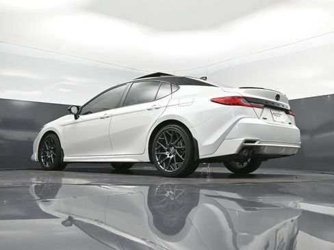Used 2025 Toyota Camry XSE FWD image 40