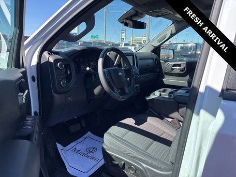 Used 2024 Chevrolet Silverado 1500 Custom image 5