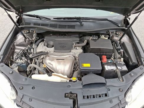 Used 2015 Toyota Camry XLE image 27