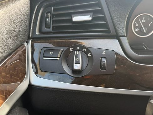 Used 2013 BMW 528i xDrive Sedan image 24