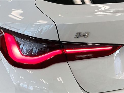 Used 2023 BMW i4 eDrive35 RWD image 27